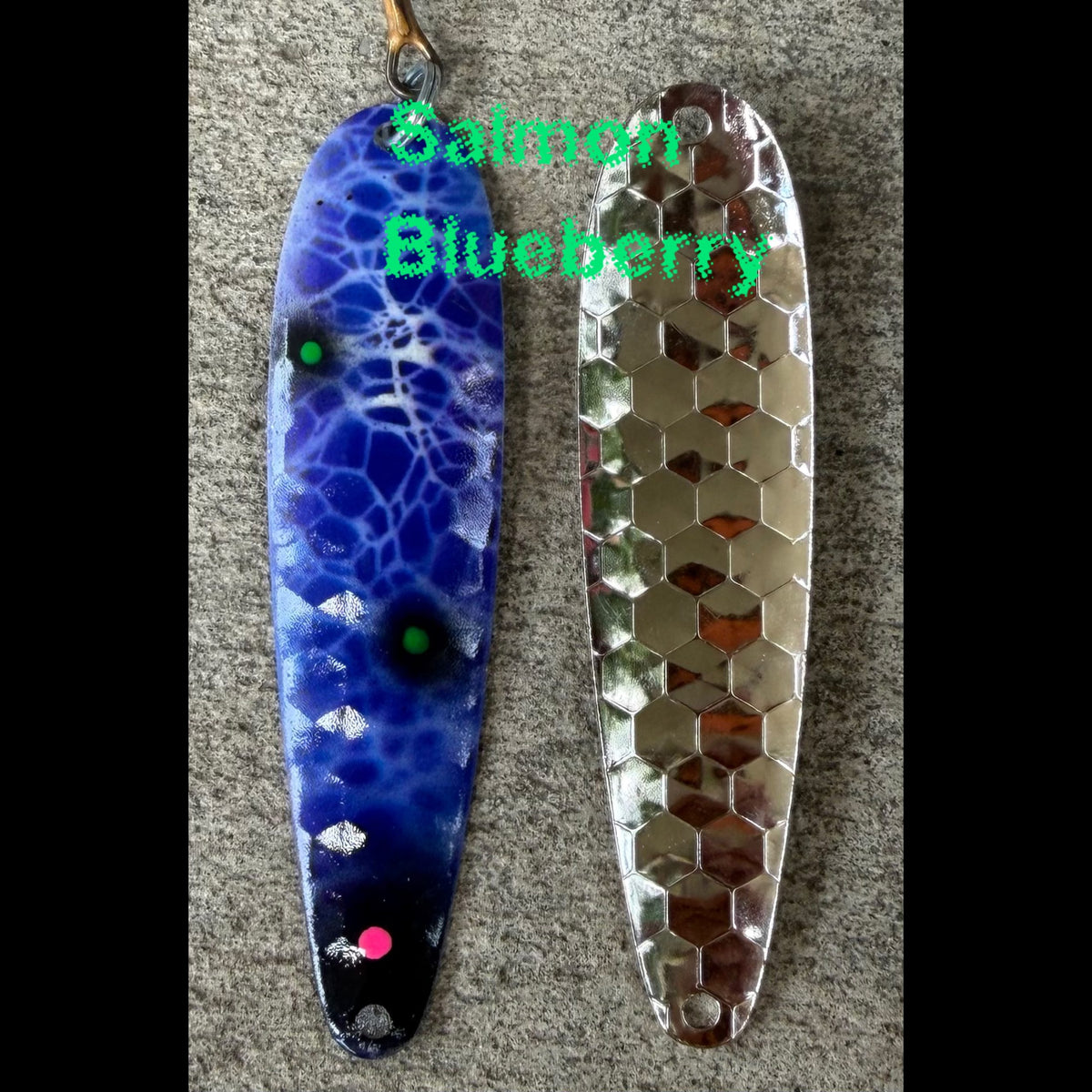 Maynard Spoon Salmon Edition - Blueberry salmon image